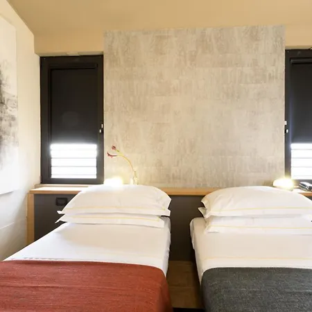 ホテル & Co Albavilla