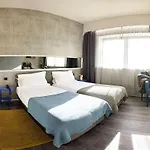 & Co Отель 4*