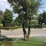 & Co Отель Albavilla