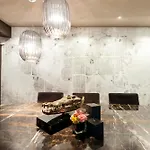 & Co Отель 4*